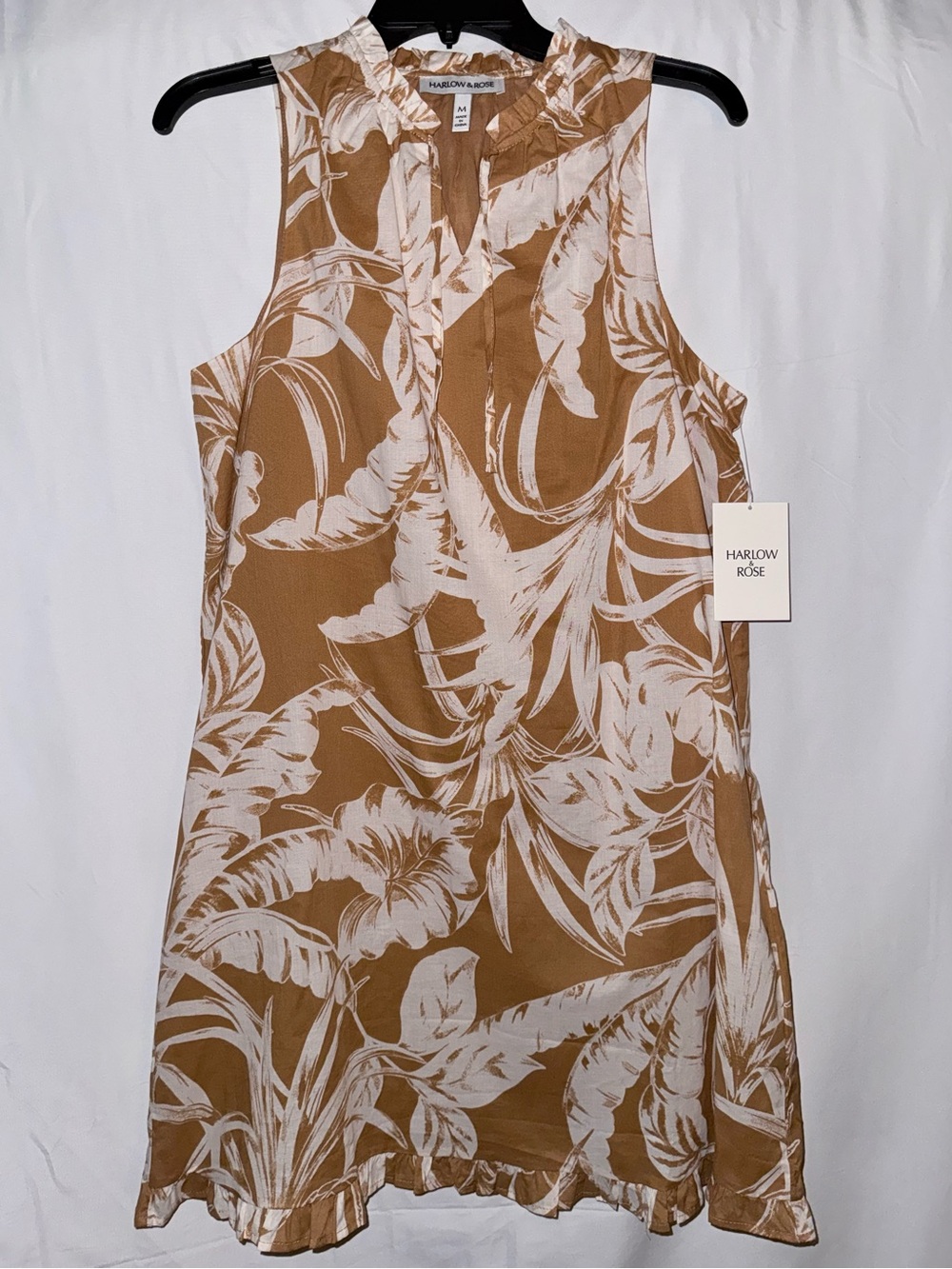 NWT Harlow & Rose Tan Tropical Print Sleeveless Mini Dress Size Medium